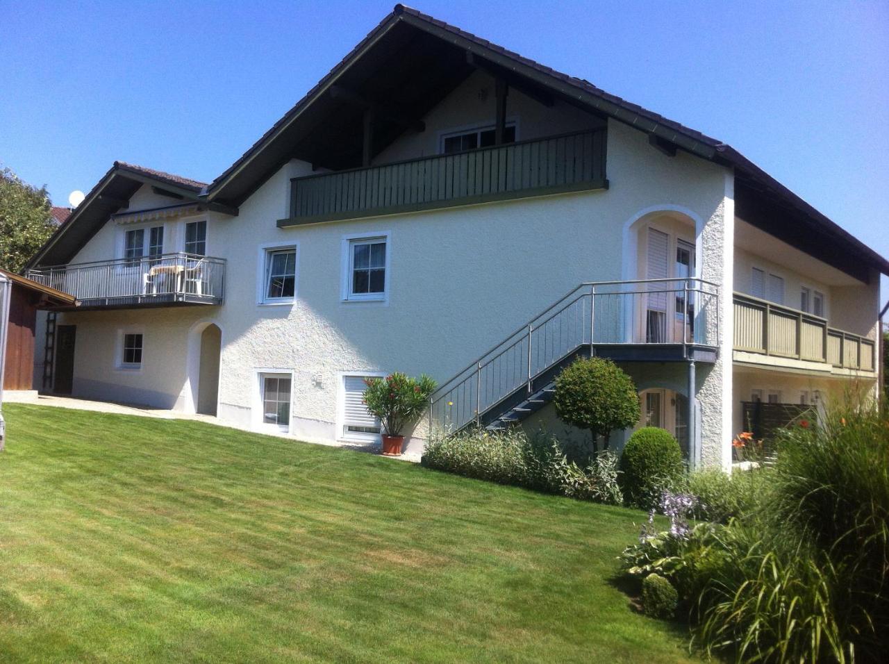 Gaestehaus Baumgartner Bad Birnbach Exterior foto